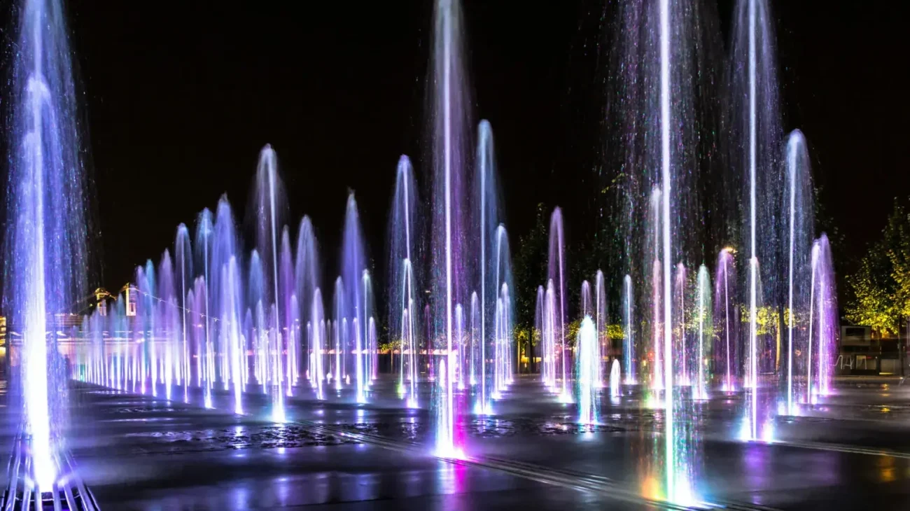 Dry Deck Fountain 1